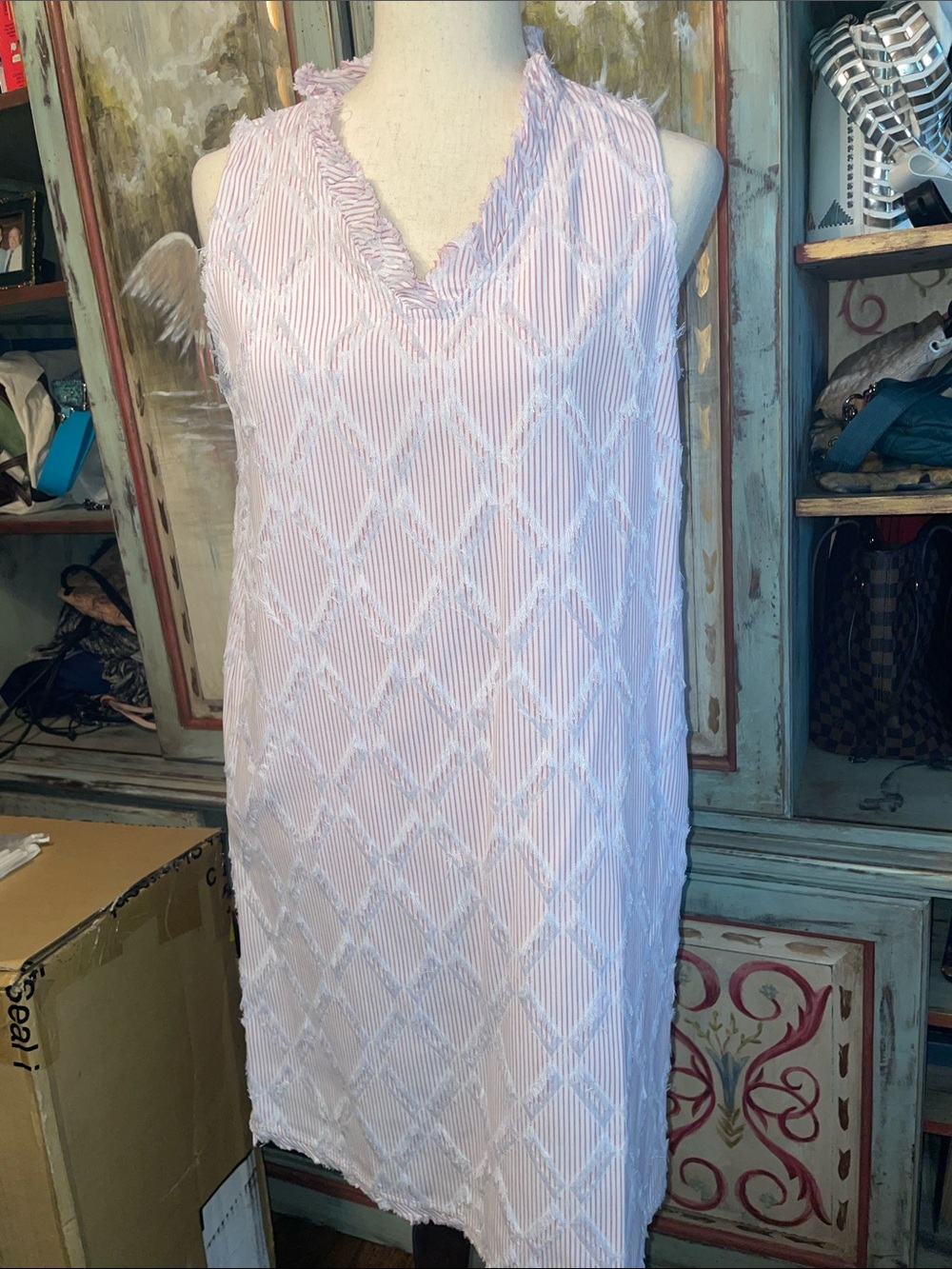 Women's Pink Sleeveless V-Neck Dress